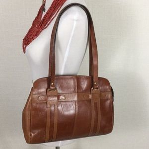 Vintage caramel leather purse - 70s vibe